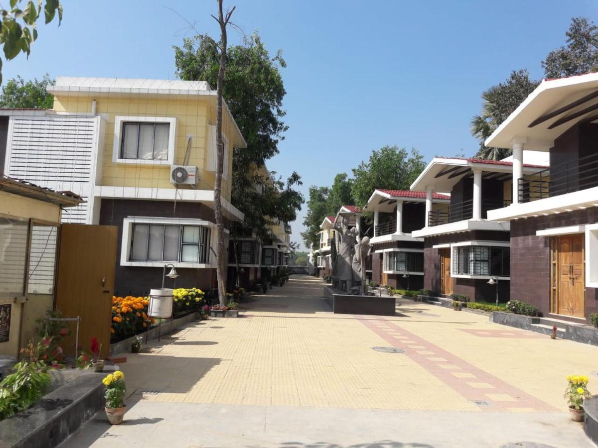 Panthashala Santiniketan Hotel Sri Niketan Eksteriør billede