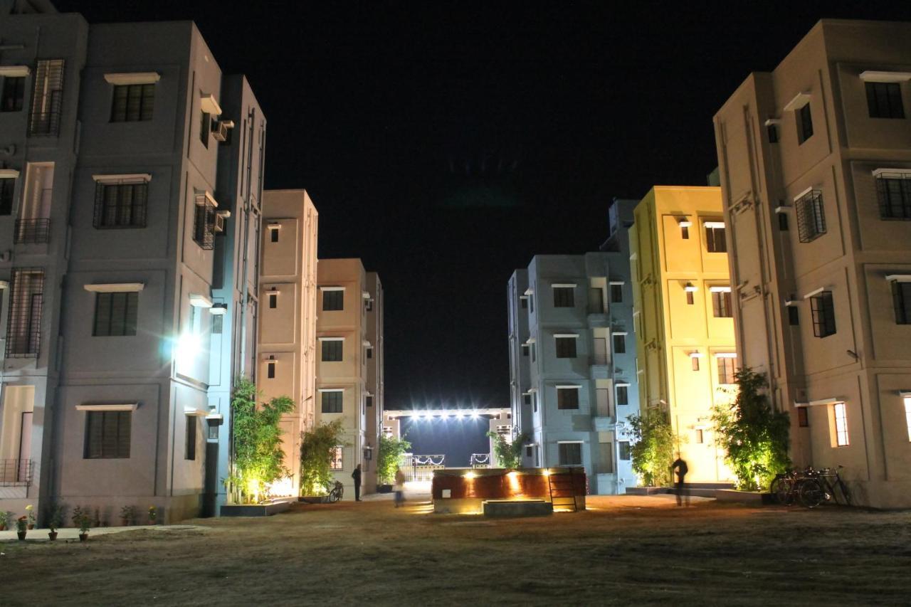Panthashala Santiniketan Hotel Sri Niketan Eksteriør billede